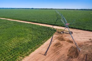 Monitoramento de pivôs de irrigação em tempo real.